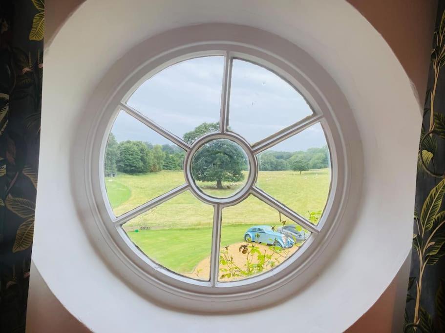 Holiday home Stunning Countryside With Hot Tub - Sleeps 8 *
