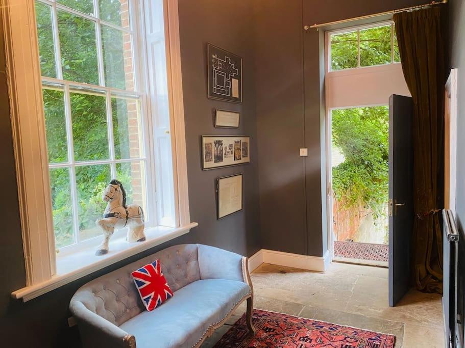 Stunning Countryside With Hot Tub - Sleeps 8 Holiday home Thurgarton (Nottinghamshire)
