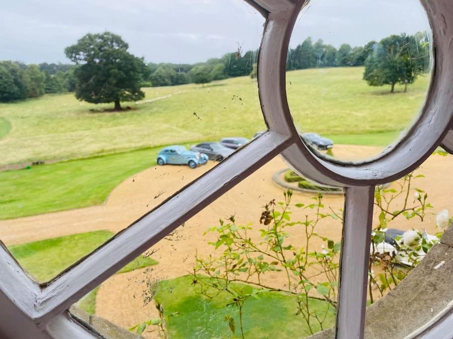 Stunning Countryside With Hot Tub - Sleeps 8